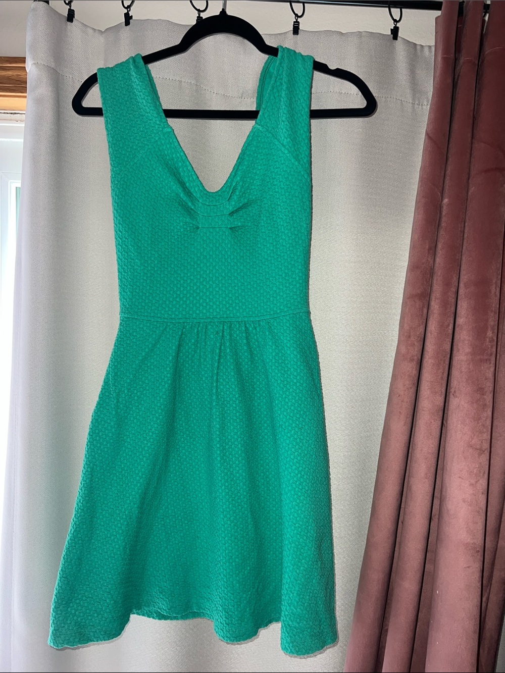 Anthropologie Emerald Green Textured V-Neck Mini Dress Size 4 P